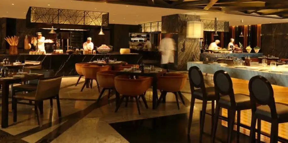 Food & Beverage digital solutions - Custom software development, web applications, and technology services for food & beverage industry by Lynity